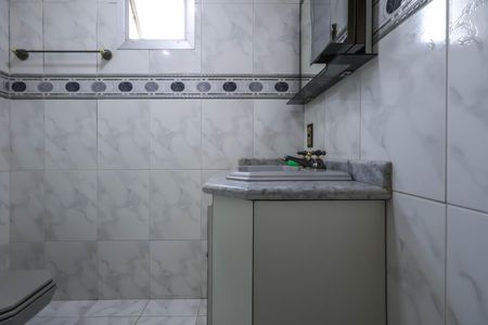 Apartamento à venda com 62m², 2 quartos e 1 vaga Apartamento à venda com 62m², 2 quartos e 1 vagaBanheiro Social