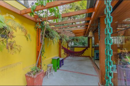 Apartamento à venda com 214m², 2 quartos e 1 vagaÁrea de Serviço