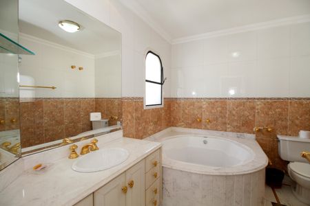 Apartamento à venda com 669m², 5 quartos e 5 vagas Apartamento à venda com 669m², 5 quartos e 5 vagasBanheiro da Suíte 4