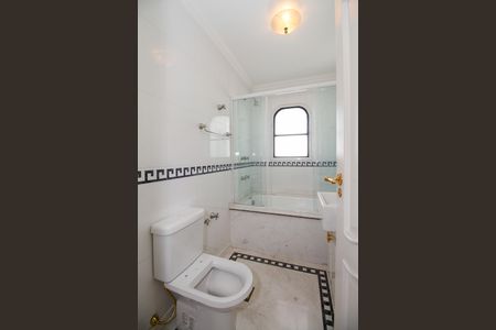 Apartamento à venda com 669m², 5 quartos e 5 vagas Apartamento à venda com 669m², 5 quartos e 5 vagasBanheiro da Suíte 5