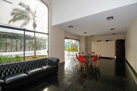 Apartamento à venda com 669m², 5 quartos e 5 vagas Apartamento à venda com 669m², 5 quartos e 5 vagasÁrea Comum - Salão de Festas