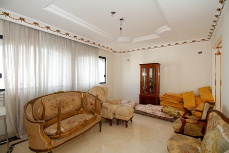 Apartamento à venda com 669m², 5 quartos e 5 vagas Apartamento à venda com 669m², 5 quartos e 5 vagasSala de Jantar