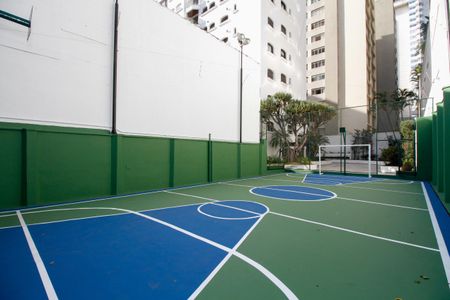 Apartamento à venda com 669m², 5 quartos e 5 vagas Apartamento à venda com 669m², 5 quartos e 5 vagasÁrea Comum - Quadra Poliesportiva