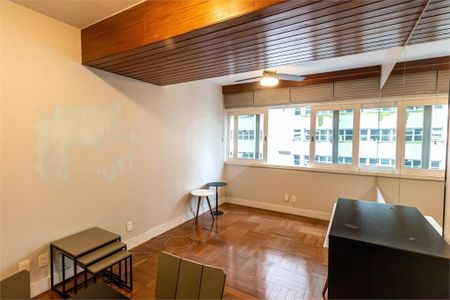 Apartamento à venda com 46m², 1 quarto e 1 vaga