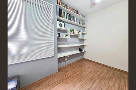 Casa à venda com 4 quartos, 200m² em Cidade Patriarca, São Paulo