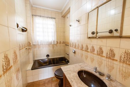 Apartamento à venda com 70m², 2 quartos e sem vaga Apartamento à venda com 70m², 2 quartos e sem vagaBanheiro da suíte 2