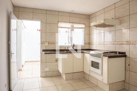 Casa à venda com 120m², 2 quartos e 2 vagas Casa à venda com 120m², 2 quartos e 2 vagasCozinha