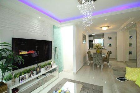 Sala de casa de condomínio à venda com 2 quartos, 200m² em Taquara, Rio de Janeiro