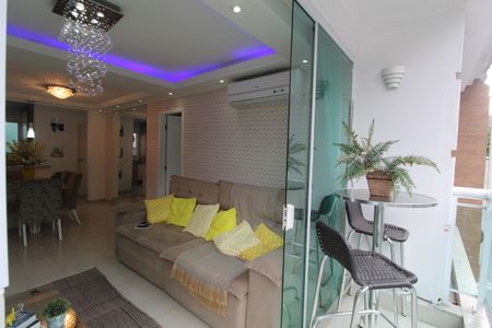 Sala - Vista de casa de condomínio à venda com 2 quartos, 200m² em Taquara, Rio de Janeiro