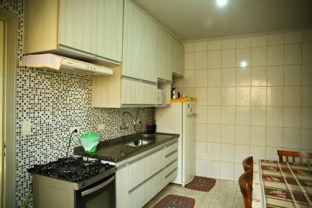 Casa à venda com 230m², 3 quartos e 2 vagasCozinha