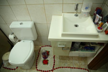 Casa à venda com 230m², 3 quartos e 2 vagasBanheiro