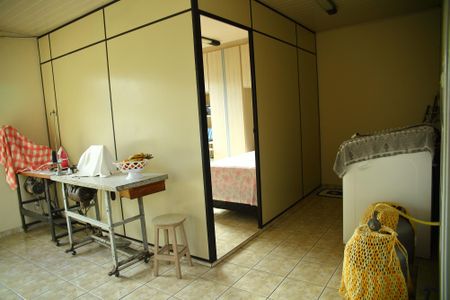 Casa à venda com 230m², 3 quartos e 2 vagasÁrea de Serviço