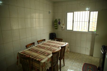 Casa à venda com 230m², 3 quartos e 2 vagasCozinha