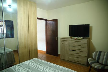 Casa à venda com 230m², 3 quartos e 2 vagasQuarto 1