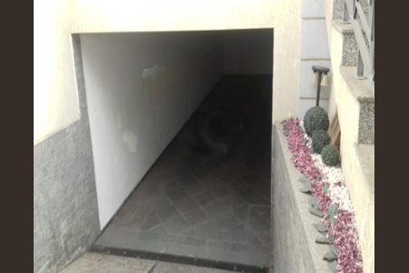 Casa à venda com 176m², 3 quartos e 5 vagas