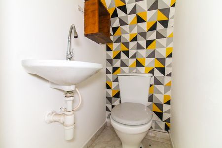 Casa de condomínio para alugar com 72m², 2 quartos e 1 vagaLavabo