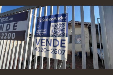 Casa à venda com 175m², 2 quartos e 2 vagas Casa à venda com 175m², 2 quartos e 2 vagasPlaca
