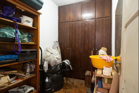 Apartamento à venda com 161m², 3 quartos e 1 vaga Apartamento à venda com 161m², 3 quartos e 1 vagaQuarto de Serviço