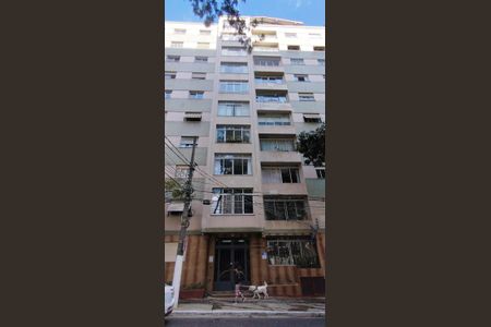 Apartamento à venda com 161m², 3 quartos e 1 vaga Apartamento à venda com 161m², 3 quartos e 1 vagaFachada