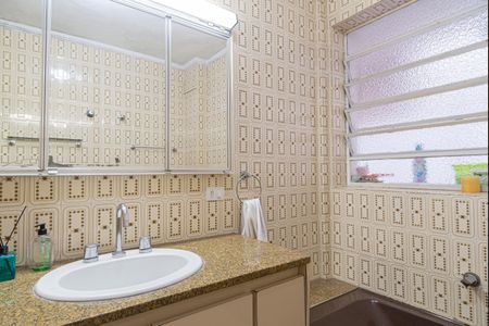 Apartamento à venda com 161m², 3 quartos e 1 vaga Apartamento à venda com 161m², 3 quartos e 1 vagaBanheiro 1