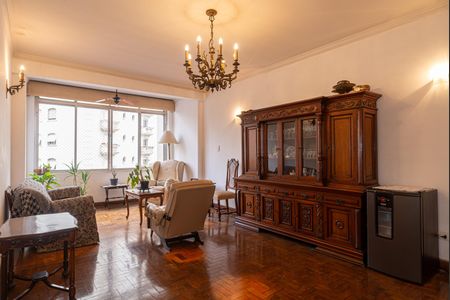 Apartamento à venda com 161m², 3 quartos e 1 vaga Apartamento à venda com 161m², 3 quartos e 1 vagaSala