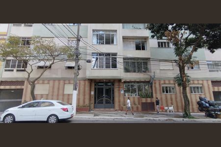 Apartamento à venda com 161m², 3 quartos e 1 vaga Apartamento à venda com 161m², 3 quartos e 1 vagaFachada
