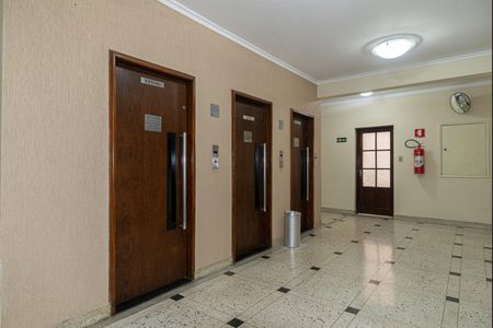 Apartamento à venda com 161m², 3 quartos e 1 vaga Apartamento à venda com 161m², 3 quartos e 1 vagaÁrea comum - Elevadores