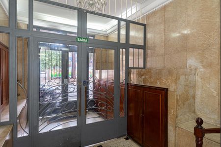 Apartamento à venda com 161m², 3 quartos e 1 vaga Apartamento à venda com 161m², 3 quartos e 1 vagaÁrea comum - Entrada do Edifício