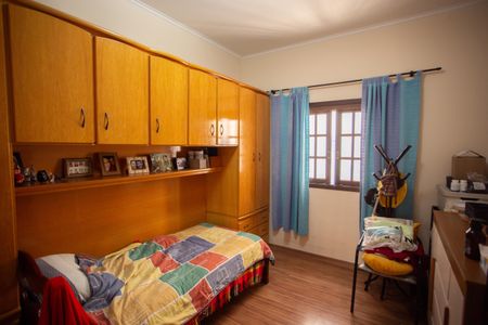 Casa à venda com 400m², 3 quartos e 8 vagas Casa à venda com 400m², 3 quartos e 8 vagasQuarto 2