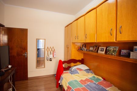 Casa à venda com 400m², 3 quartos e 8 vagas Casa à venda com 400m², 3 quartos e 8 vagasQuarto 2