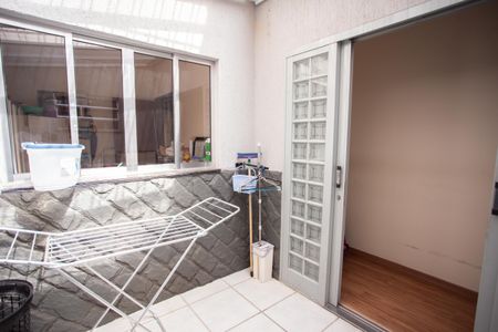 Casa à venda com 400m², 3 quartos e 8 vagas Casa à venda com 400m², 3 quartos e 8 vagasÁrea de Serviço