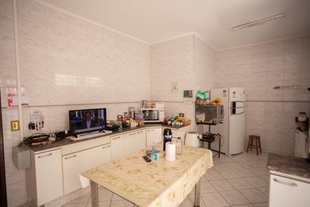 Casa à venda com 400m², 3 quartos e 8 vagas Casa à venda com 400m², 3 quartos e 8 vagasCozinha