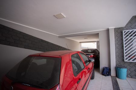 Casa à venda com 400m², 3 quartos e 8 vagas Casa à venda com 400m², 3 quartos e 8 vagasÁrea comum