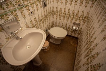 Casa à venda com 400m², 3 quartos e 8 vagas Casa à venda com 400m², 3 quartos e 8 vagasLavabo