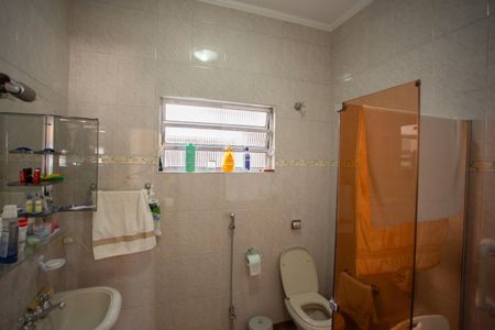 Casa à venda com 400m², 3 quartos e 8 vagas Casa à venda com 400m², 3 quartos e 8 vagasBanheiro da Suíte