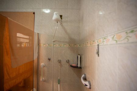 Casa à venda com 400m², 3 quartos e 8 vagas Casa à venda com 400m², 3 quartos e 8 vagasBanheiro da Suíte