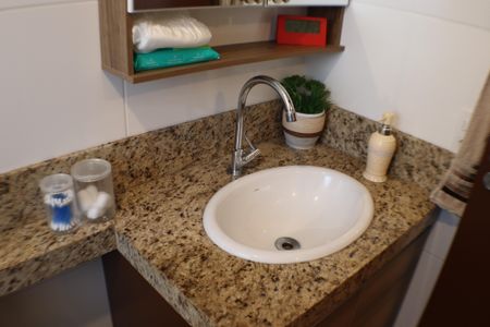 Apartamento para alugar com 66m², 3 quartos e 1 vaga Apartamento para alugar com 66m², 3 quartos e 1 vagaBanheiro da Suíte