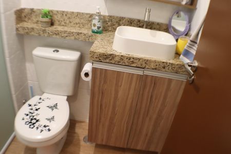 Apartamento para alugar com 66m², 3 quartos e 1 vaga Apartamento para alugar com 66m², 3 quartos e 1 vagaBanheiro Social