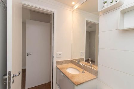 Apartamento à venda com 55m², 2 quartos e 1 vaga Apartamento à venda com 55m², 2 quartos e 1 vagaBanheiro da Suíte
