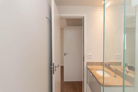 Apartamento à venda com 55m², 2 quartos e 1 vaga Apartamento à venda com 55m², 2 quartos e 1 vagaBanheiro da Suíte