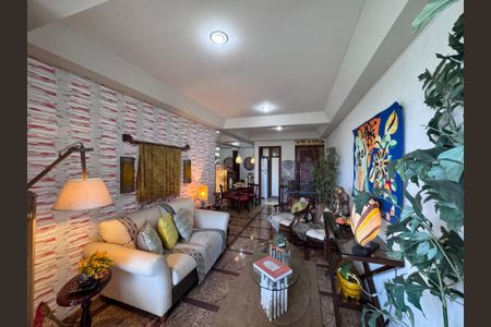 Apartamento à venda com 90m², 2 quartos e 1 vaga Apartamento à venda com 90m², 2 quartos e 1 vagaSala