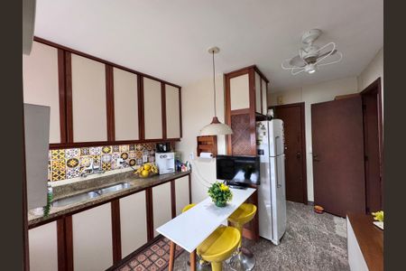Apartamento à venda com 90m², 2 quartos e 1 vaga Apartamento à venda com 90m², 2 quartos e 1 vagaCozinha
