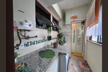 Apartamento à venda com 90m², 2 quartos e 1 vaga Apartamento à venda com 90m², 2 quartos e 1 vagaCozinha