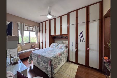 Apartamento à venda com 90m², 2 quartos e 1 vaga Apartamento à venda com 90m², 2 quartos e 1 vagaSuíte