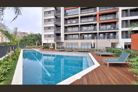 Apartamento à venda com 32m², 1 quarto e sem vagaÁrea comum - Piscina
