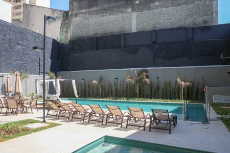 Apartamento à venda com 36m², 2 quartos e sem vagaÁrea comum - Piscina