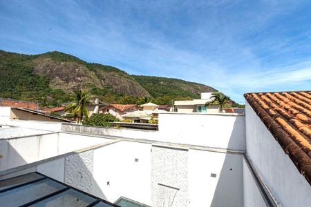 Casa à venda com 201m², 4 quartos e 1 vaga
