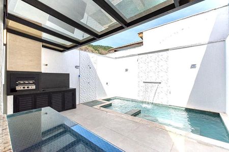 Casa à venda com 201m², 4 quartos e 1 vaga