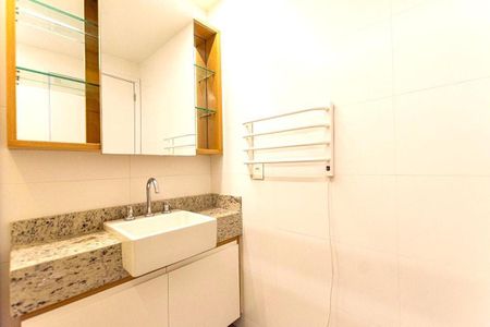 Casa à venda com 201m², 4 quartos e 1 vaga