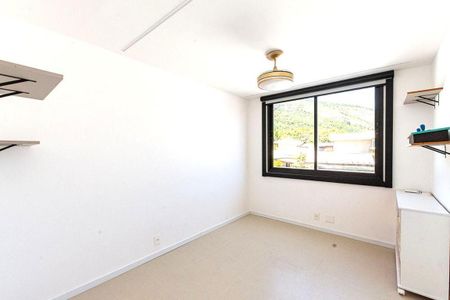 Casa à venda com 201m², 4 quartos e 1 vaga
